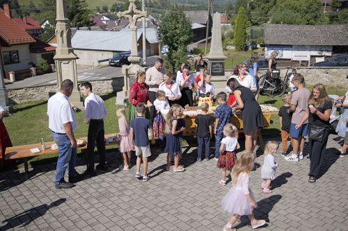 _1096124_small.JPG